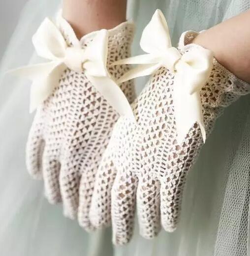 手套怎么搭配婚纱