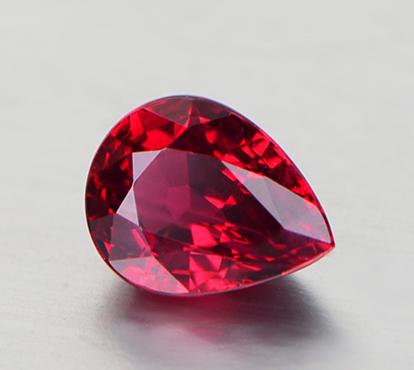 如何辨别彩色钻石的真假