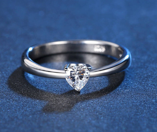心形鉆石戒指的寓意是什么