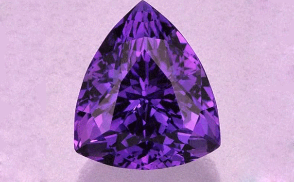 紫色珠宝
