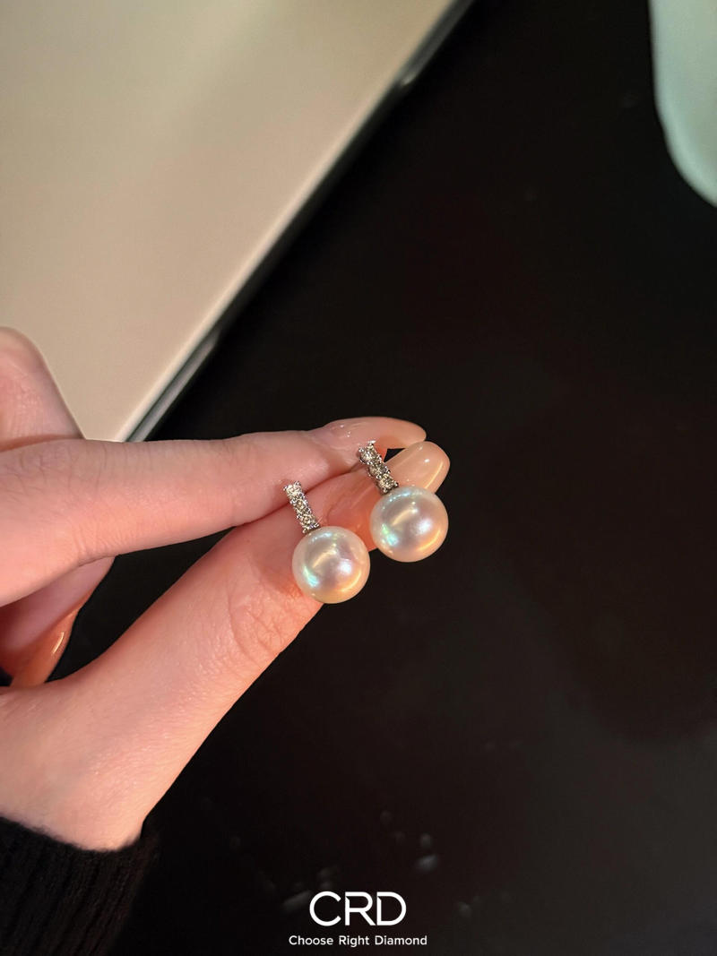 CRD珍珠丨戴珍珠耳钉的女生，她又何止漂亮