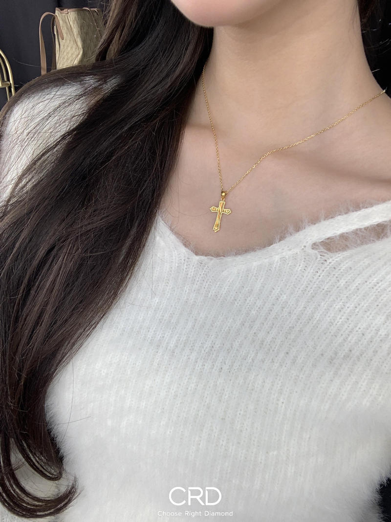 CRD黄金项链丨十字架黄金项链，老己喜欢·老己得到