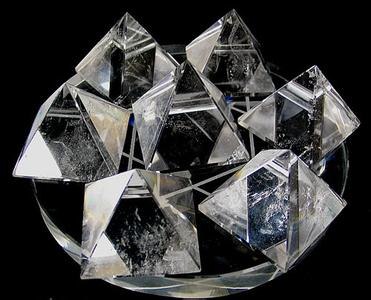 钻石需求量剧增，De Beers全年业绩显著提升