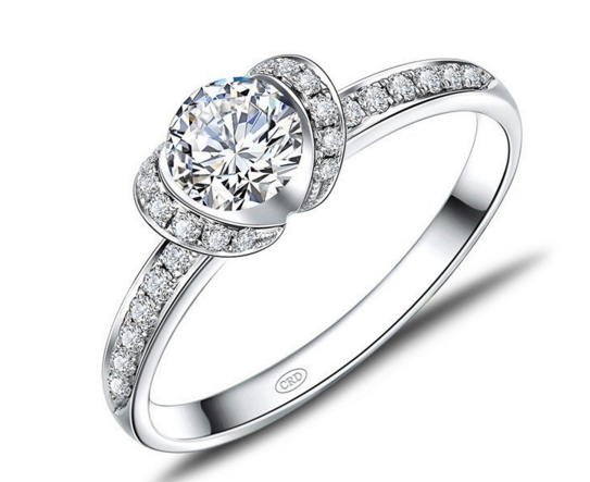 铂金克徕帝钻石戒指的价格贵不贵