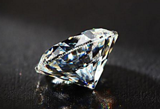 钻石如何鉴别真假