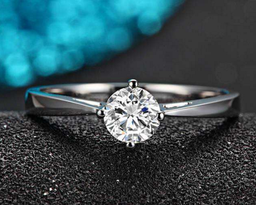 四爪镶嵌的钻石戒指怎么卖