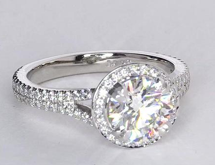 订婚戒指结婚戒指只要一个可以吗 订婚戒指结婚戒指只要一个可以吗