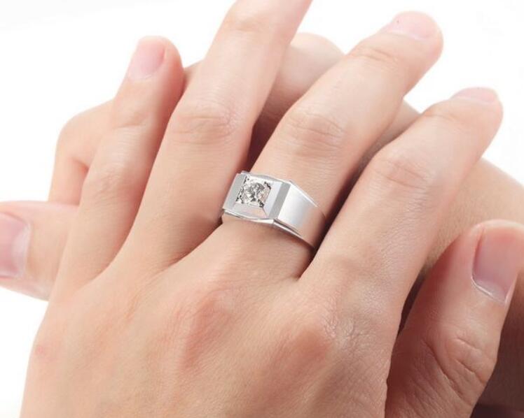 男的结婚戒指戴哪个手指上
