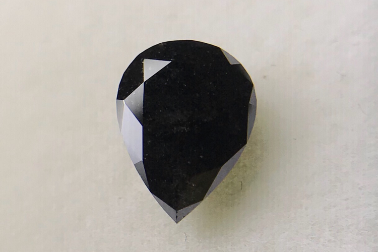 黑钻石原石怎么鉴别
