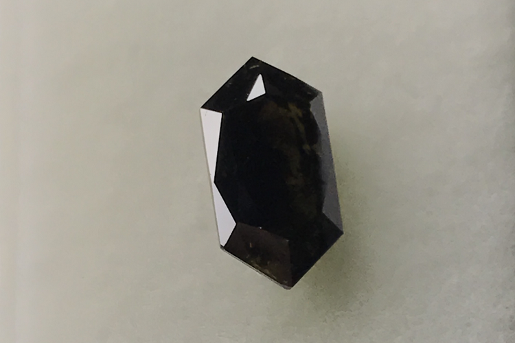黑色钻石是什么