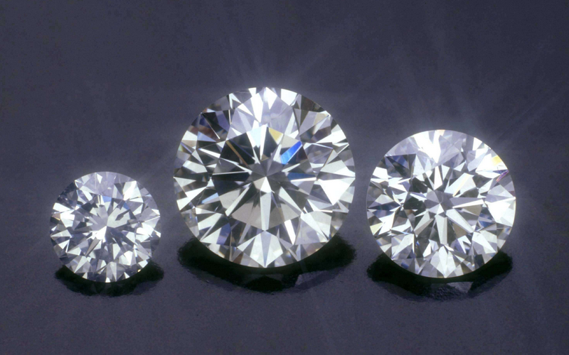 区别钻石和锆石的方法