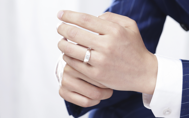 男款结婚戒指挑选方法