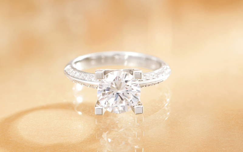 挑选小克拉的钻石戒指有什么技巧