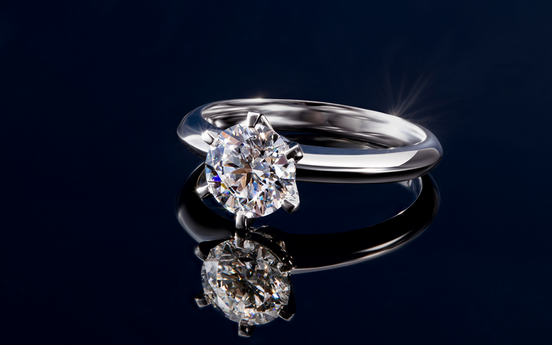 结婚买钻戒还是黄金戒指