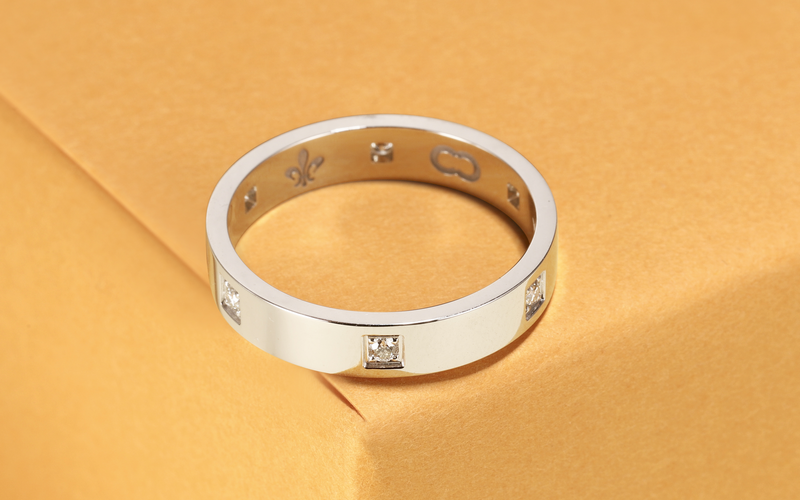铂金结婚戒指多少钱一对合适