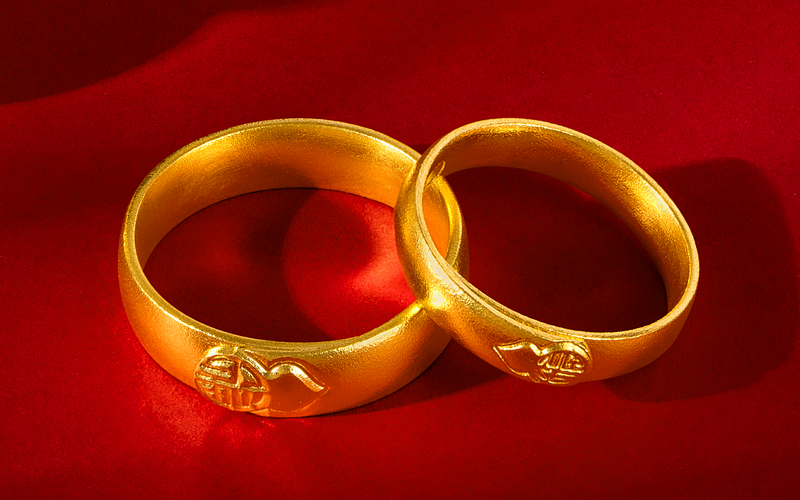 三金中的戒指是订婚戒指吗，三金中的戒指是不是订婚戒指？