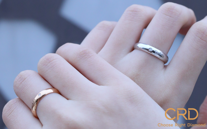 订婚戒指跟钻戒戴在一个手上吗