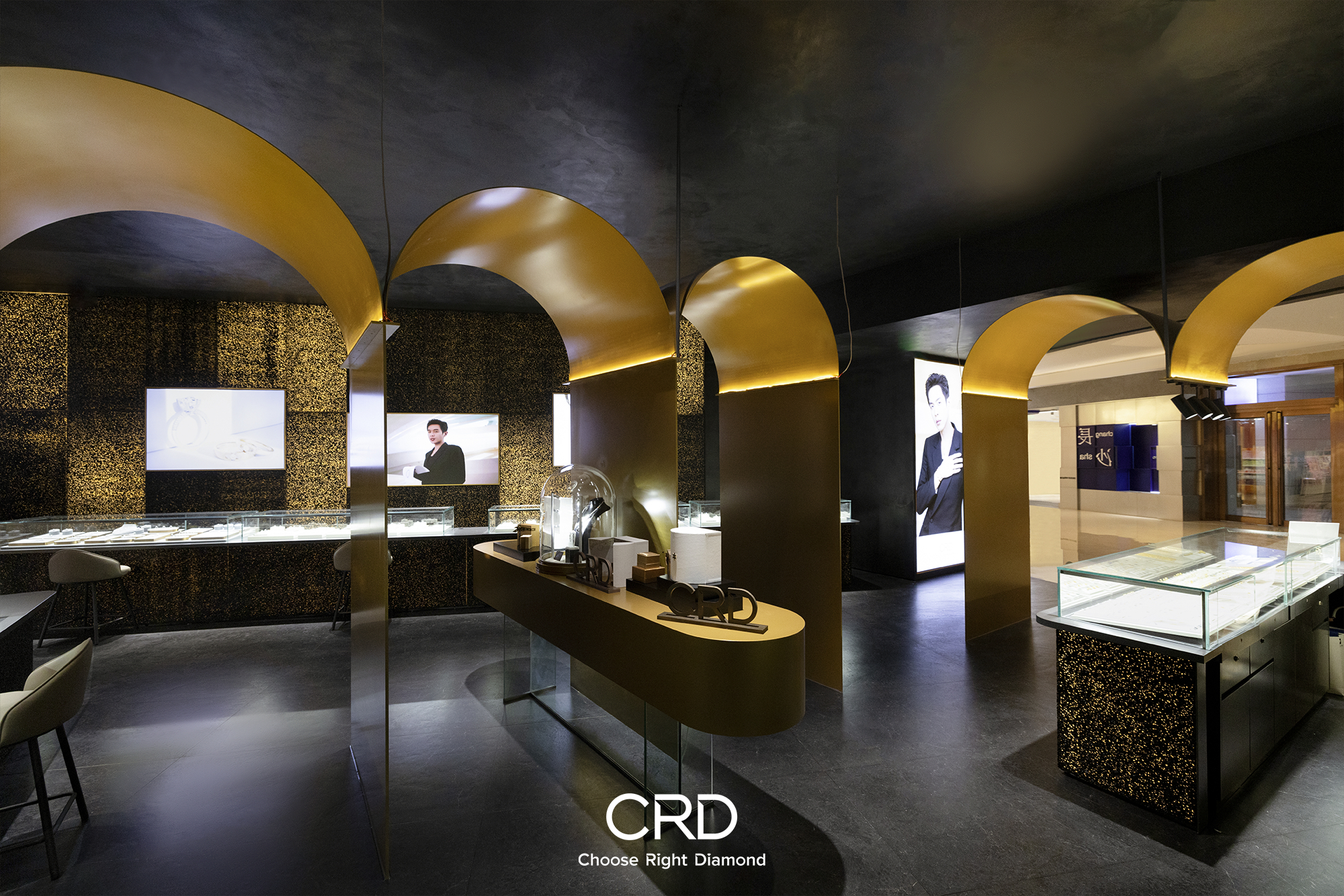 CRD克徠帝黑金概念主題空間于長沙國金街閃耀揭幕