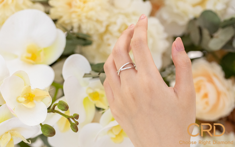 求婚戒指和结婚戒指哪个贵一点