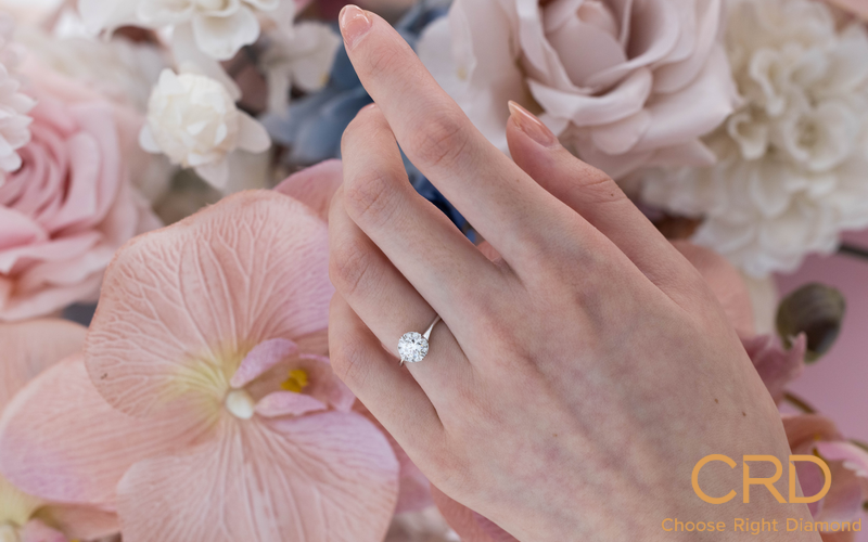 结婚戒指和订婚戒指有什么不同