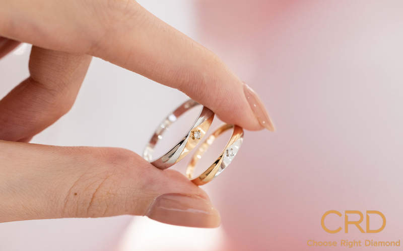 订婚戒指和结婚戒指戴法