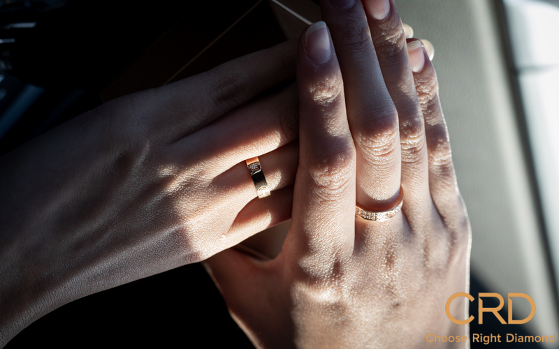 求婚钻戒和结婚戒指是一枚还是两枚