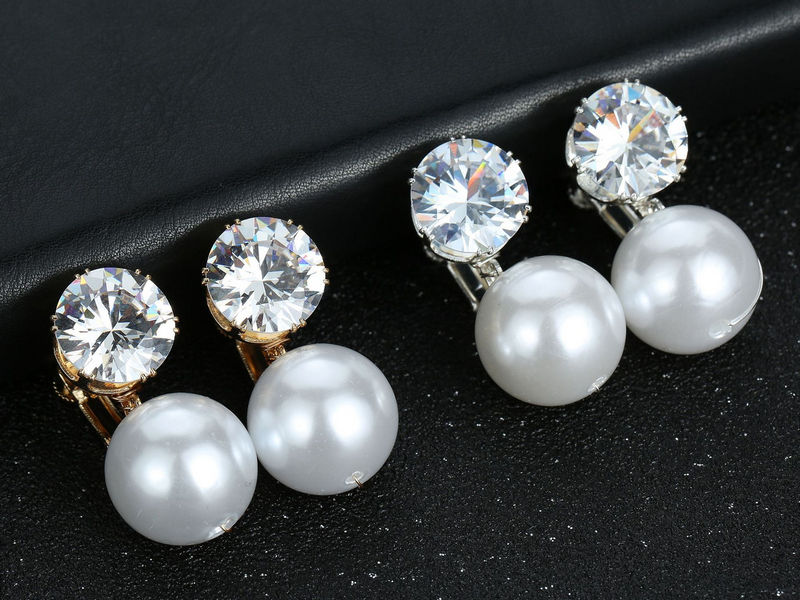 钻石珍珠耳环多少钱