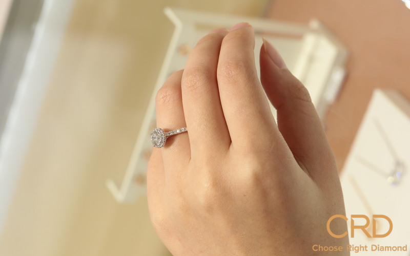 订婚戒指应该戴哪个手指
