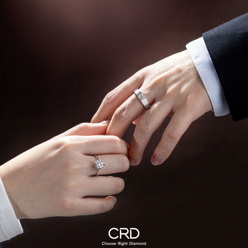 钻石<a href='http://www.crd.cn/xq-jiezhi/' target='_blank' style='color:#927658;text-decoration:underline;'>戒指</a> CRD钻石戒指
