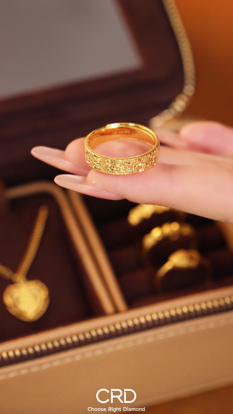 黄金戒指