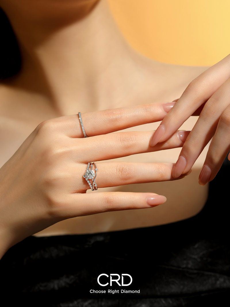 <a href="https://www.crd.cn/diamond/" target="_blank" style="color:#927658;text-decoration:underline;">钻石</a><a href="http://www.crd.cn/xq-jiezhi/" target="_blank" style="color:#927658;text-decoration:underline;">戒指</a> CRD<a href="https://www.crd.cn/" target="_blank" style="color:#927658;text-decoration:underline;">钻戒</a>
