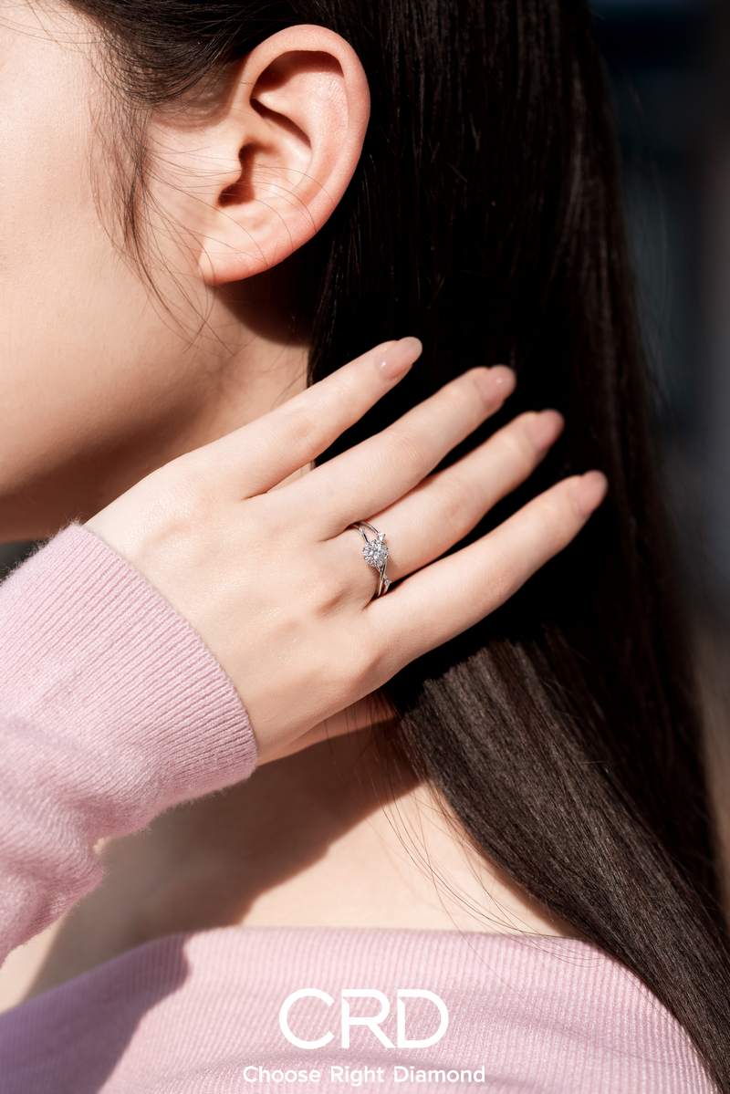 CRD钻戒 <a href="https://www.crd.cn/diamond/" target="_blank" style="color:#927658;text-decoration:underline;">钻石</a><a href="http://www.crd.cn/xq-jiezhi/" target="_blank" style="color:#927658;text-decoration:underline;">戒指</a>