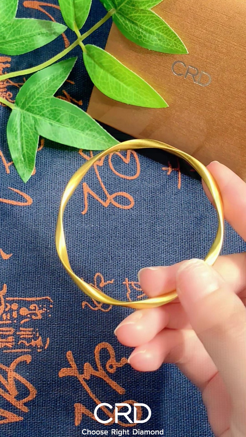 黄金手镯