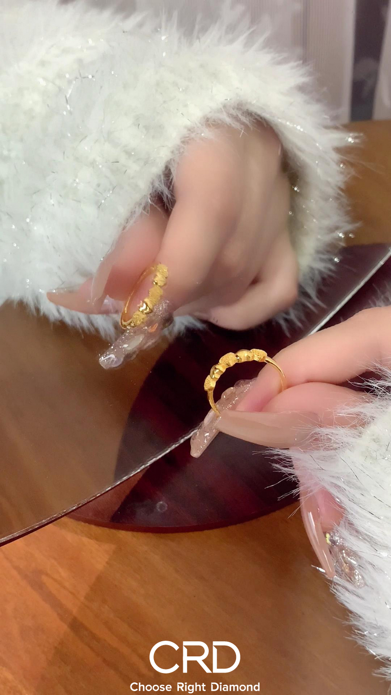黄金戒指 CRD黄金