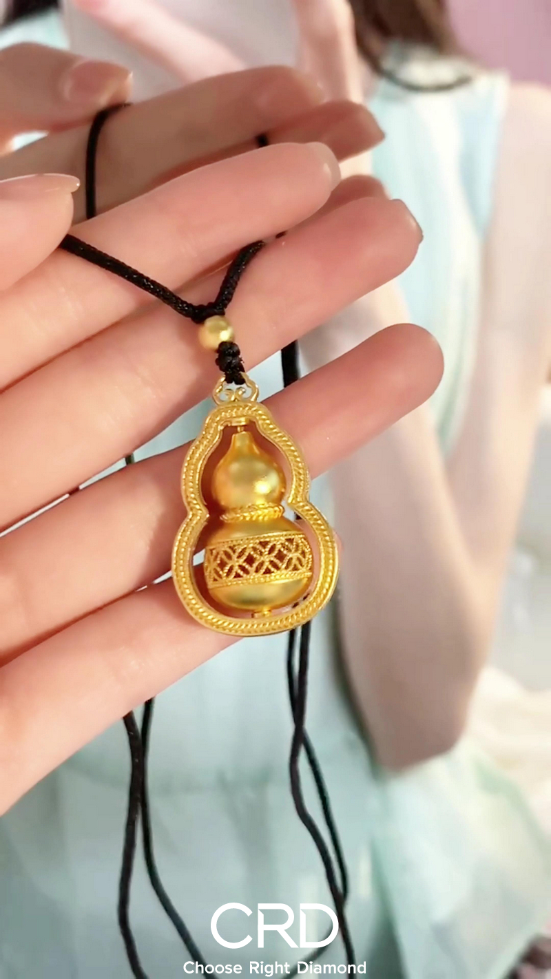 黄金吊坠