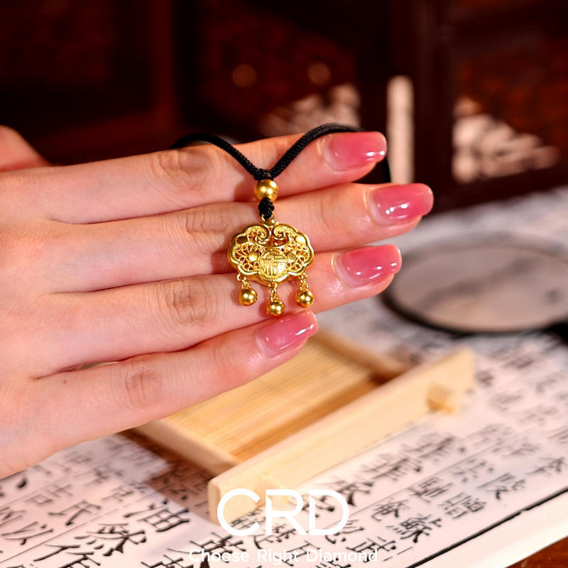黄金吊坠