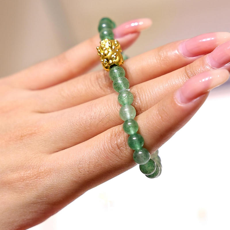 <a href='https://www.crd.cn/huangjin/' target='_blank' style='color:#927658;text-decoration:underline;'>黄金</a><a href='https://www.crd.cn/qiuhun/shouliandapei/' target='_blank' style='color:#927658;text-decoration:underline;'>手链</a> CRD黄金手链