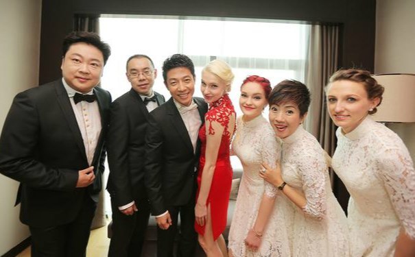 撒贝宁李白森林婚礼宛如童话